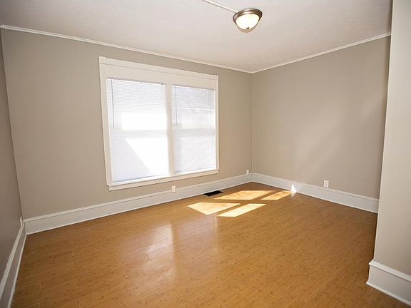 2nd image of 527 Tedesco St