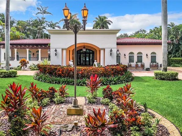 6710 SW 92nd St, Pinecrest, FL 33156