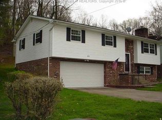 6007 Baker Rd, Huntington, WV 25705