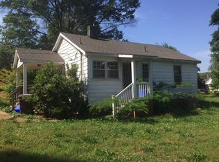 218 S Elm St, Pendleton, SC 29670