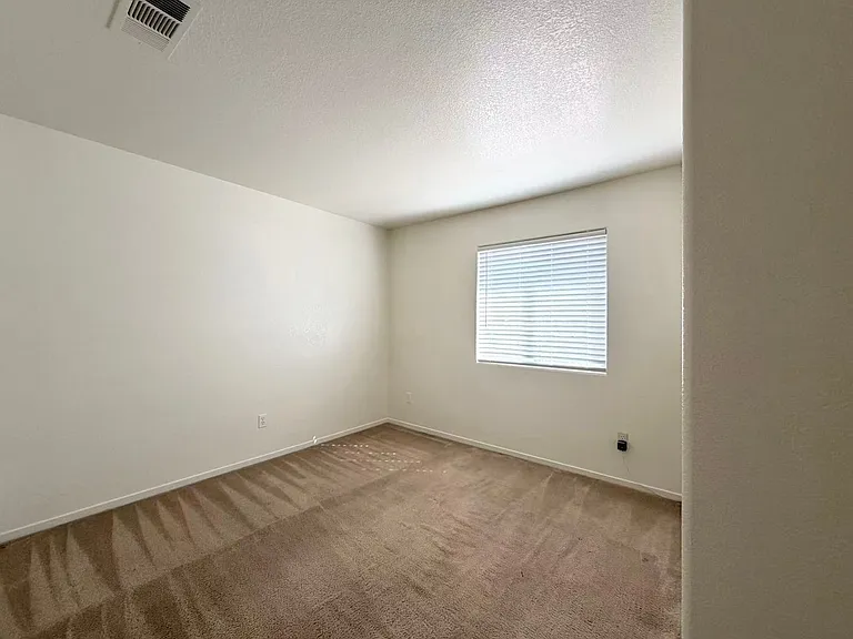 8620 Magnolia Ridge Ave — Photo 7