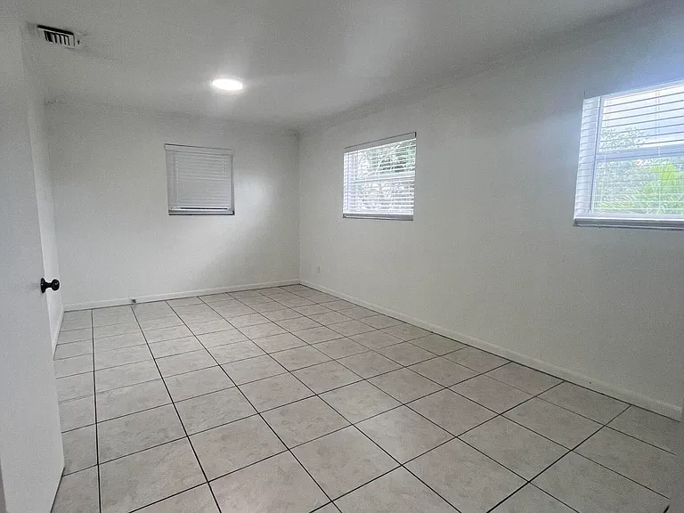 3300 SW 32nd Ct — Photo 12