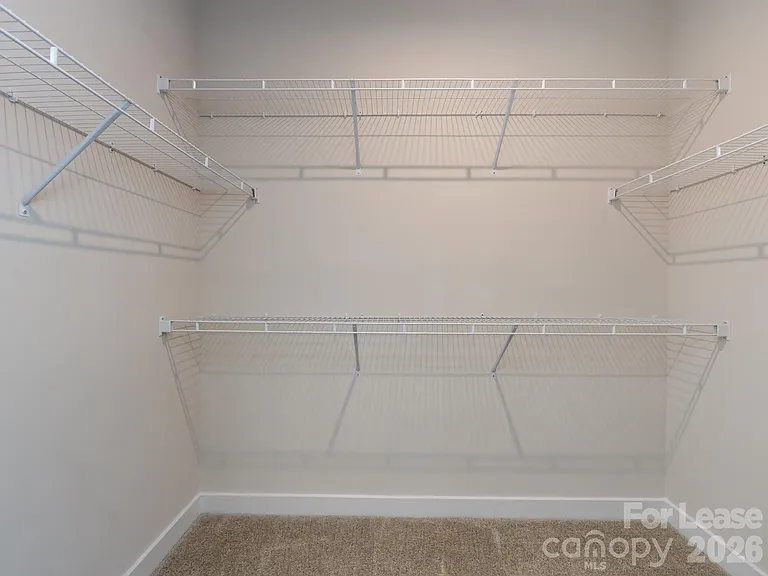 413 Spearfield Ln — Photo 32
