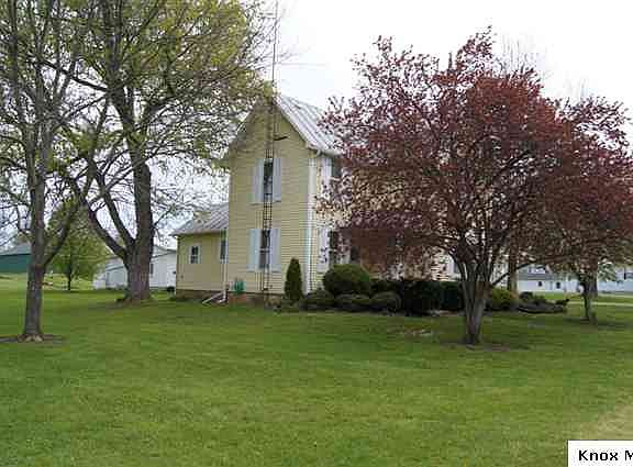 2nd image of 107 Plum St