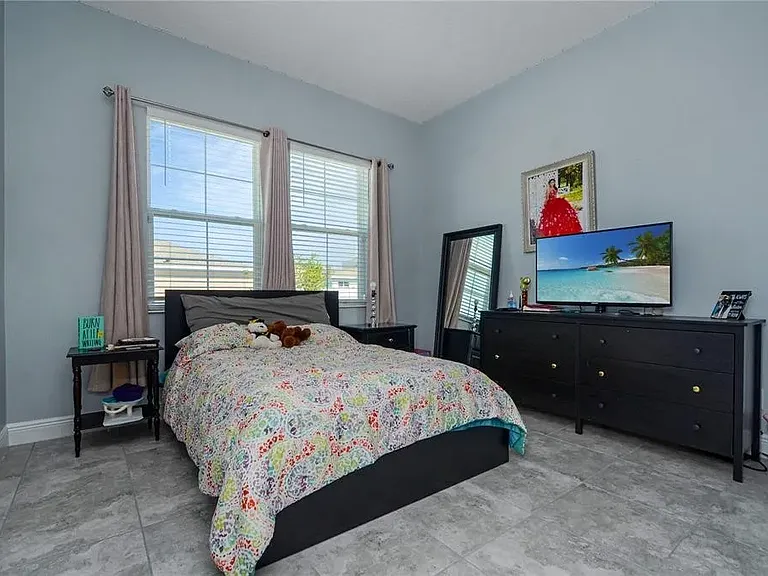 1090 Alder Tree Dr — Photo 19