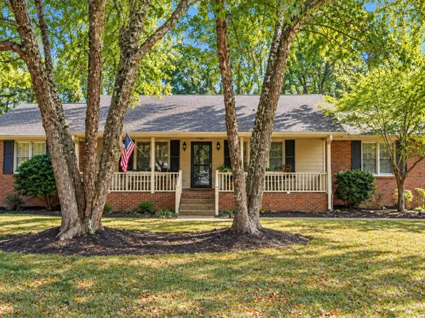356 View Ridge Dr, Goodlettsville, TN 37072