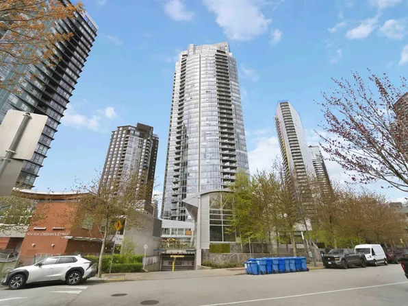 1408 Strathmore Mews #908, Vancouver, BC V6Z 3A9