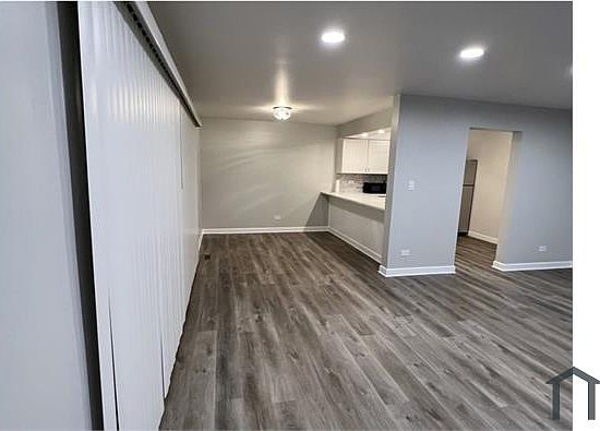 4th image of 831 E 194th St #831