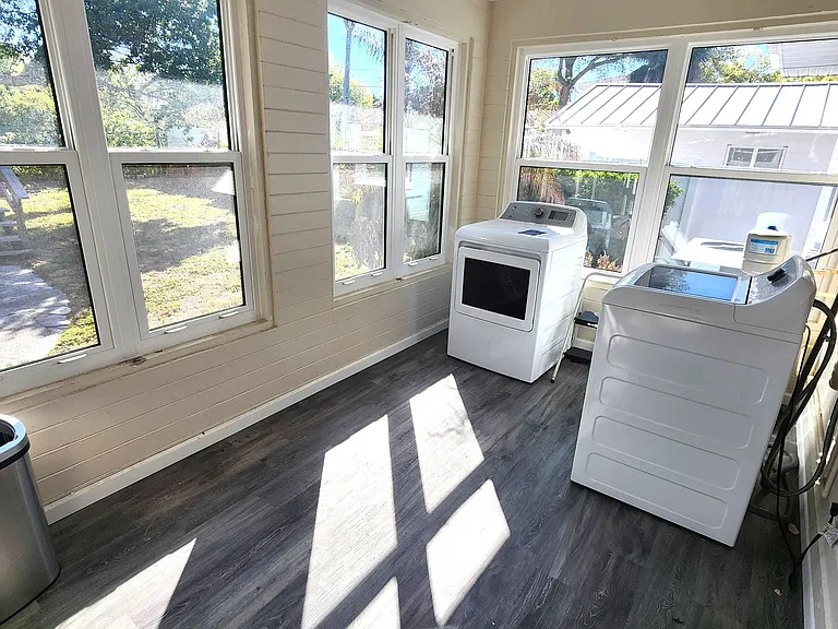 733 Buena Vista Ave — Photo 4