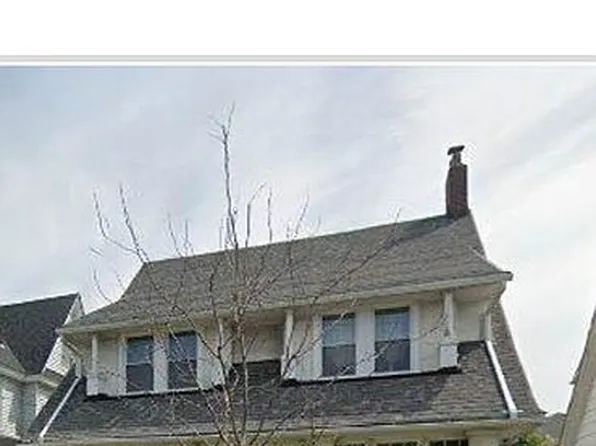 418 121st Bch, Rockaway Park, NY 11694