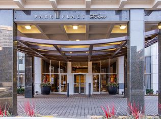 655 W Irving Park Rd APT 3708, Chicago, IL 60613