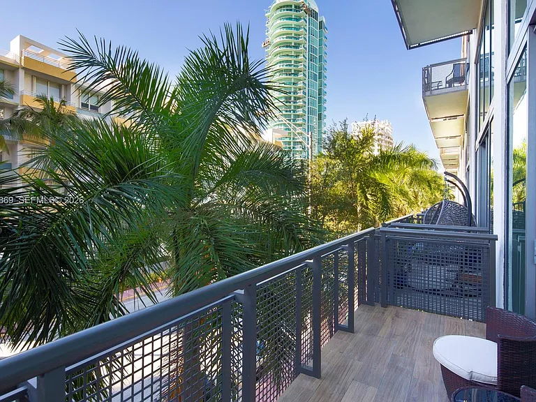 6000 Collins Ave #346 — Photo 6