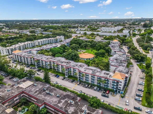 3001 NW 48TH Avenue #442, Lauderdale Lakes, FL 33313
