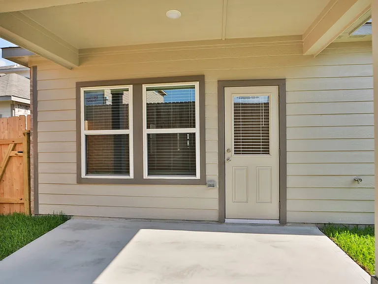 8462 Sweet Cherry Ln — Photo 35
