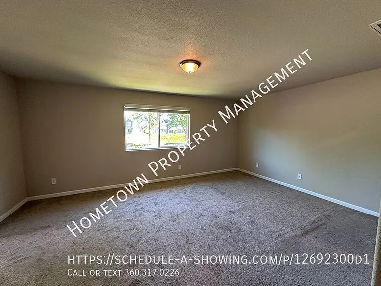 3332 Juno Ct NE — Photo 31