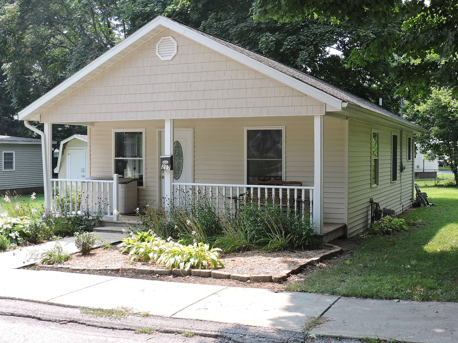 217 S Harrison St photo 1