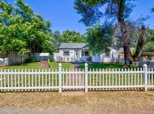 390 Beagle Ln, Redding, CA 96002