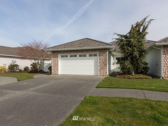 3rd image of 380 Blakely Blvd