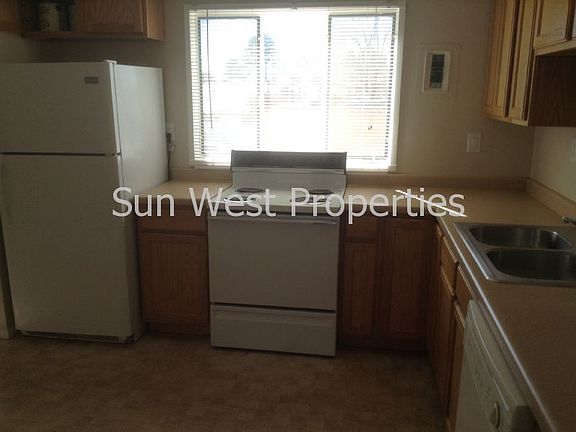 3rd image of 309 E Tycksen Dr
