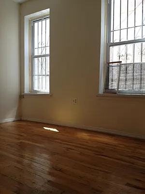 Rented by Premier Metro Realty Corp | media 7