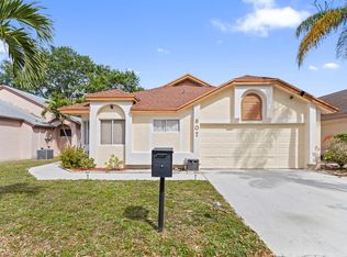 607 Laurel Way, North Lauderdale, FL 33068