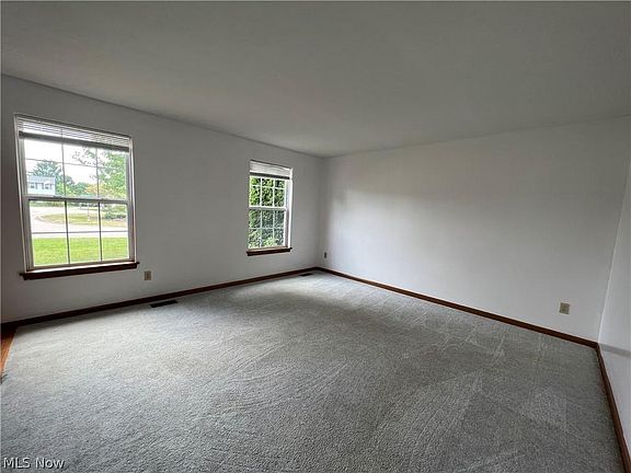 3rd image of 9483 River Crest St NW