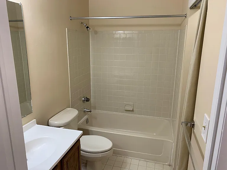 1006 Ravens Crest Dr — Photo 11