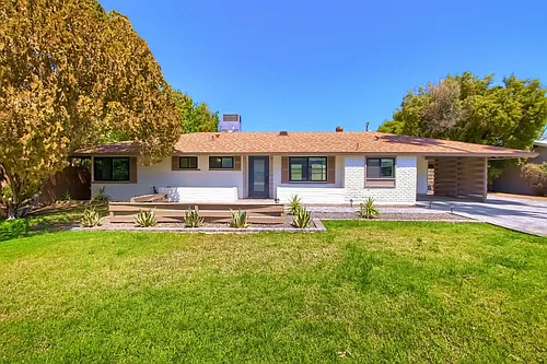 1402 W Berridge Ln Photo 1