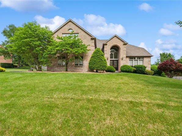 220 William Dr, Canonsburg, PA 15317