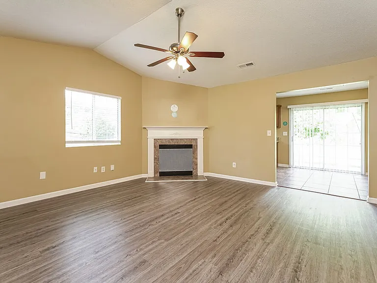 2650 Stratford Lake Rd — Photo 5