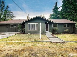 460 S 3rd St, Cathlamet, WA 98612