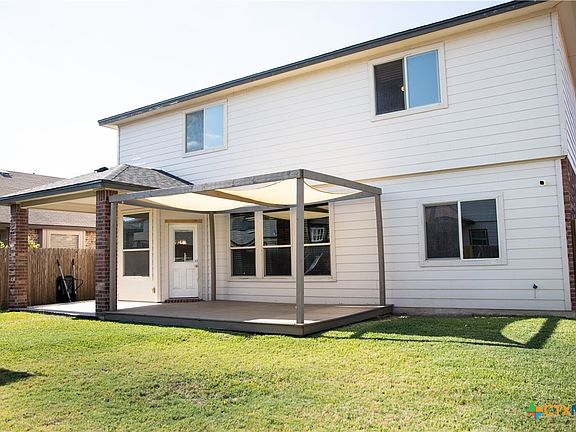 2nd image of 6006 Ambrose Cir