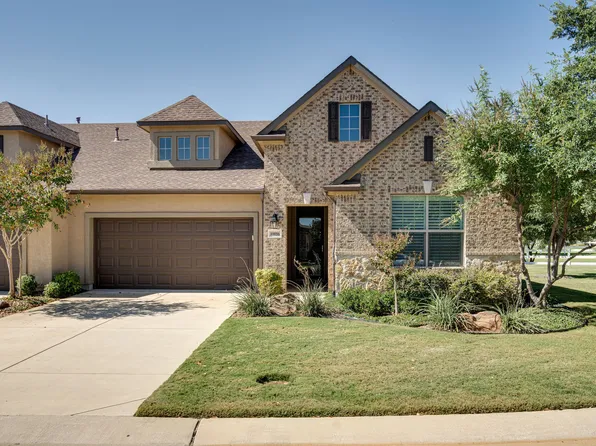 10016 Obsidian Dr, Denton, TX 76207