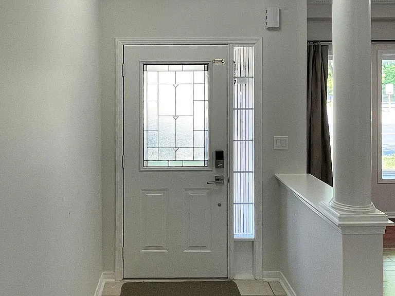 847 Bur Oak Ave — Photo 2