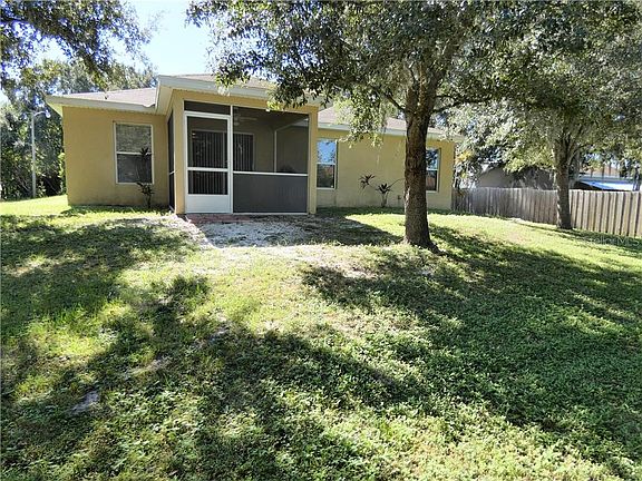 5th image of 22552 Tampa Ave