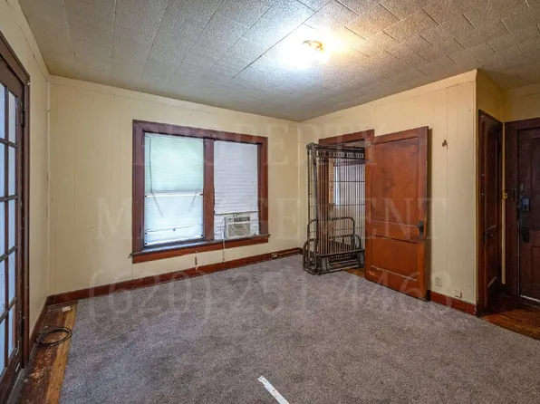 405 W 5th St APT 9, Coffeyville, KS 67337