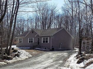 153 Split Rock Rd, Newfoundland, PA 18445