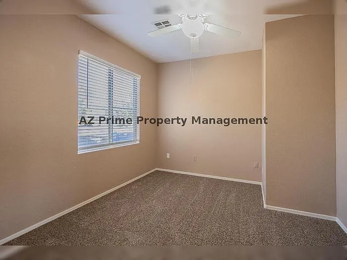 670 E Mariposa Pl — Photo 9
