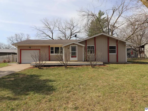 37 Cypress St, Yutan, NE 68073