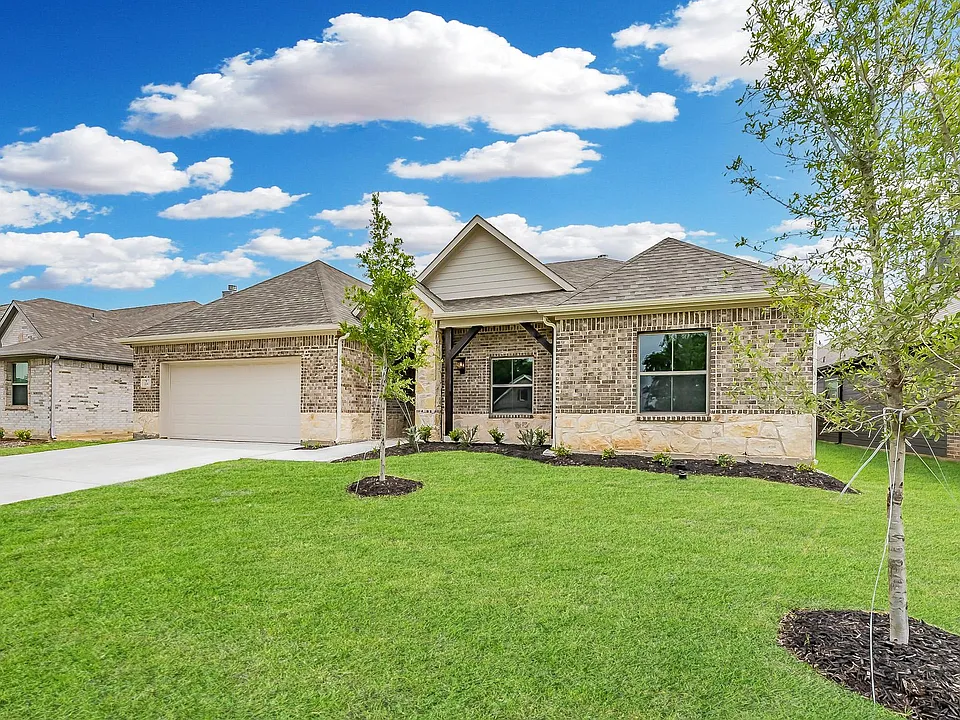 224 Gardenia Dr
