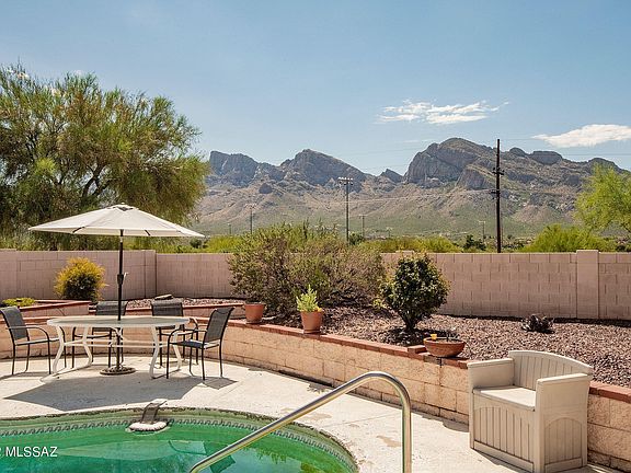 2nd image of 697 W Placita Vega Vis