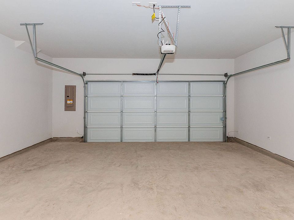 1st image of 7420 Parco Pl #7420