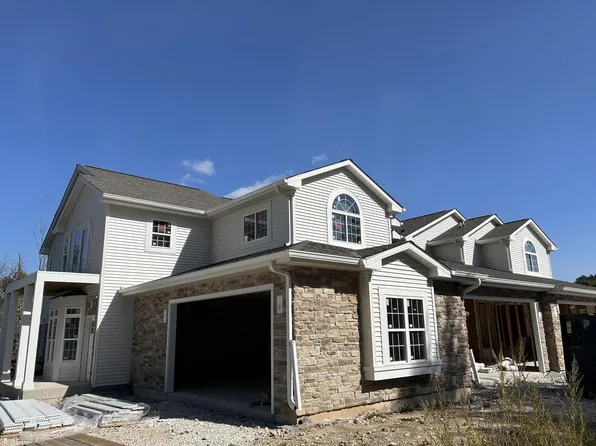 W141N9978 Seven Pines WAY #203C, Germantown, WI 53022
