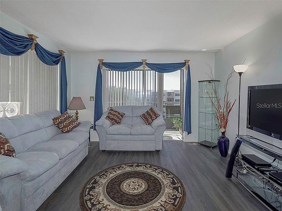 5th image of 6080 80th St N Unit 403