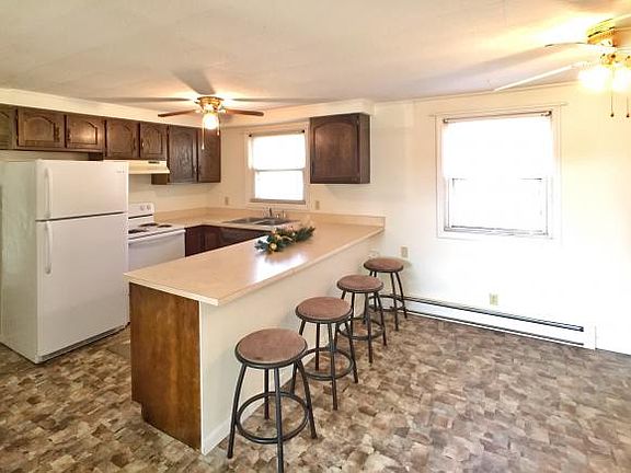4th image of 842 Fern Dr