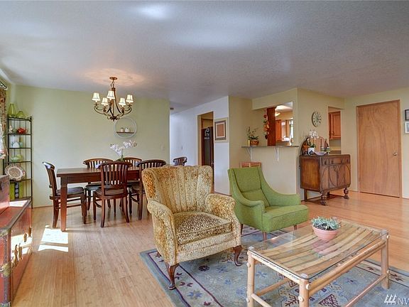 2nd image of 10729 Evanston Ave N