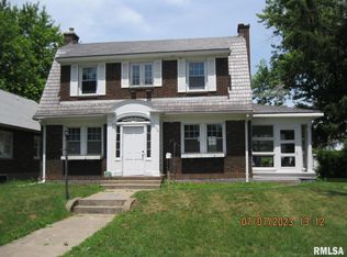 736 7th Ave S, Clinton, IA 52732