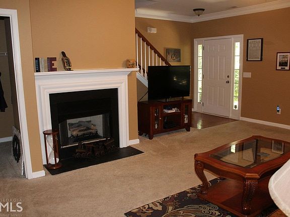 5th image of 3769 Town Square Cir NW
