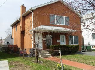 21 Dunwood Rd, Port Washington, NY 11050