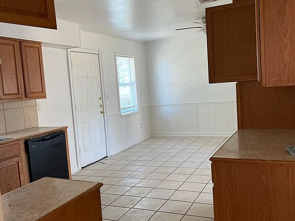 3rd image of 2314 Terrace Dr